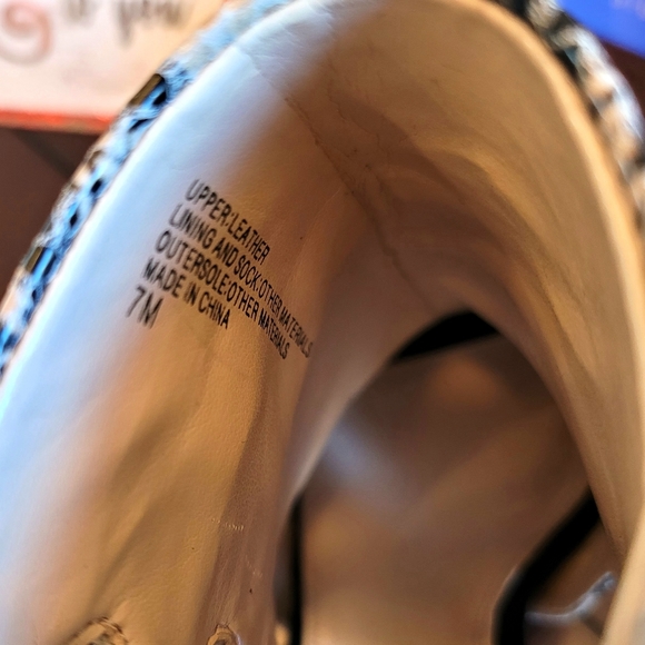 Banana Republic Averie Snakeskin Booties, 7M - Picture 7 of 14